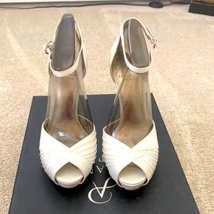 Ivory satin evening shoe